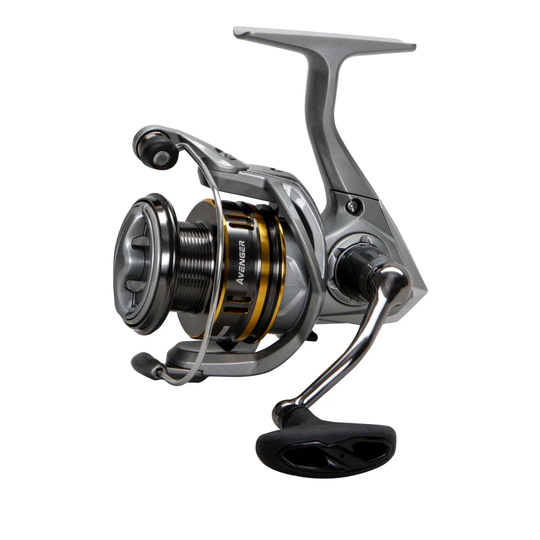 Okuma Avenger B — Carrete Spinning